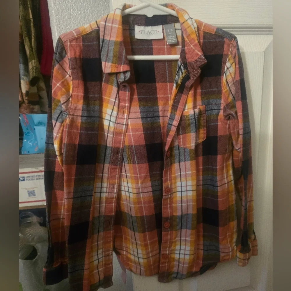 The Children's Place Plaid Shirt 5/6
